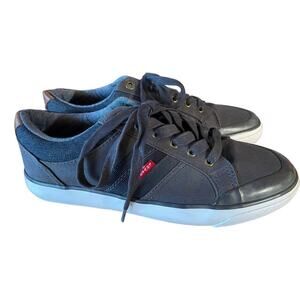 Men's LEVIS fashion navy sneakers. casual lace up. CLEAN! size 9